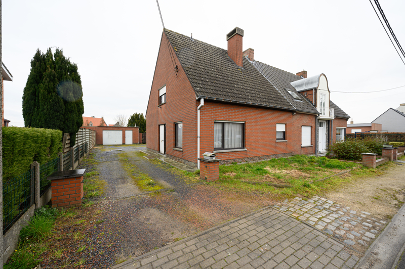 Woning te Zeveren