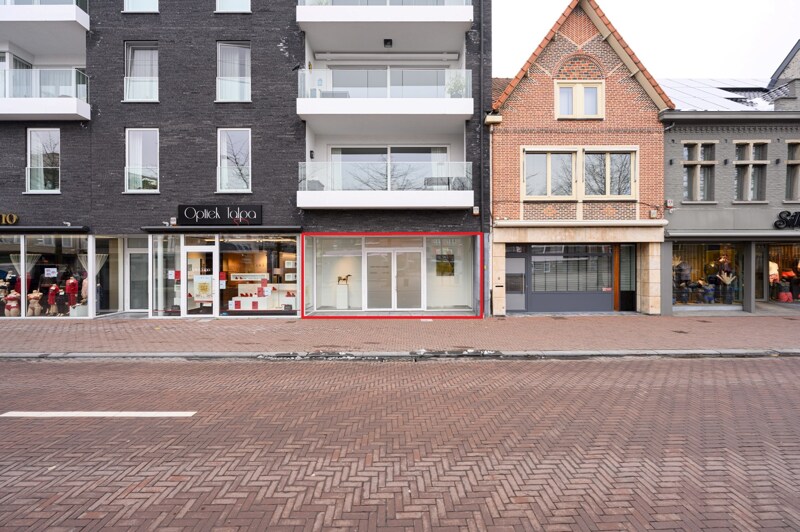 Commerciële winkel te Mol