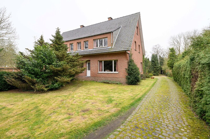 Stadswoning te Mol