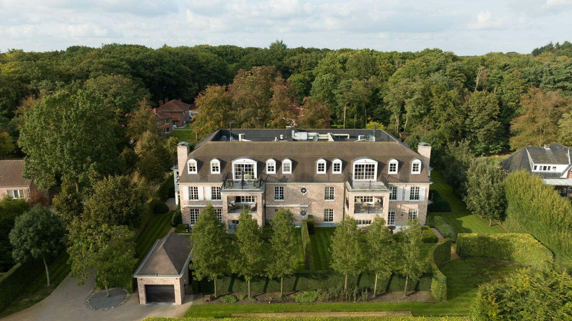 Villa-appartement op de eerste verdieping (rechts) met 2 parkeerplaatsen in Residentie 'Puttersven' te Oud-Turnhout