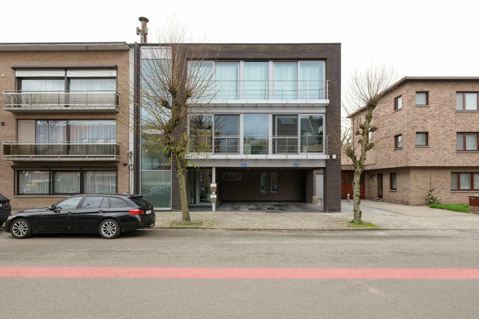 Modern en ruim duplex appartement van ca. 271 m² te Borsbeek