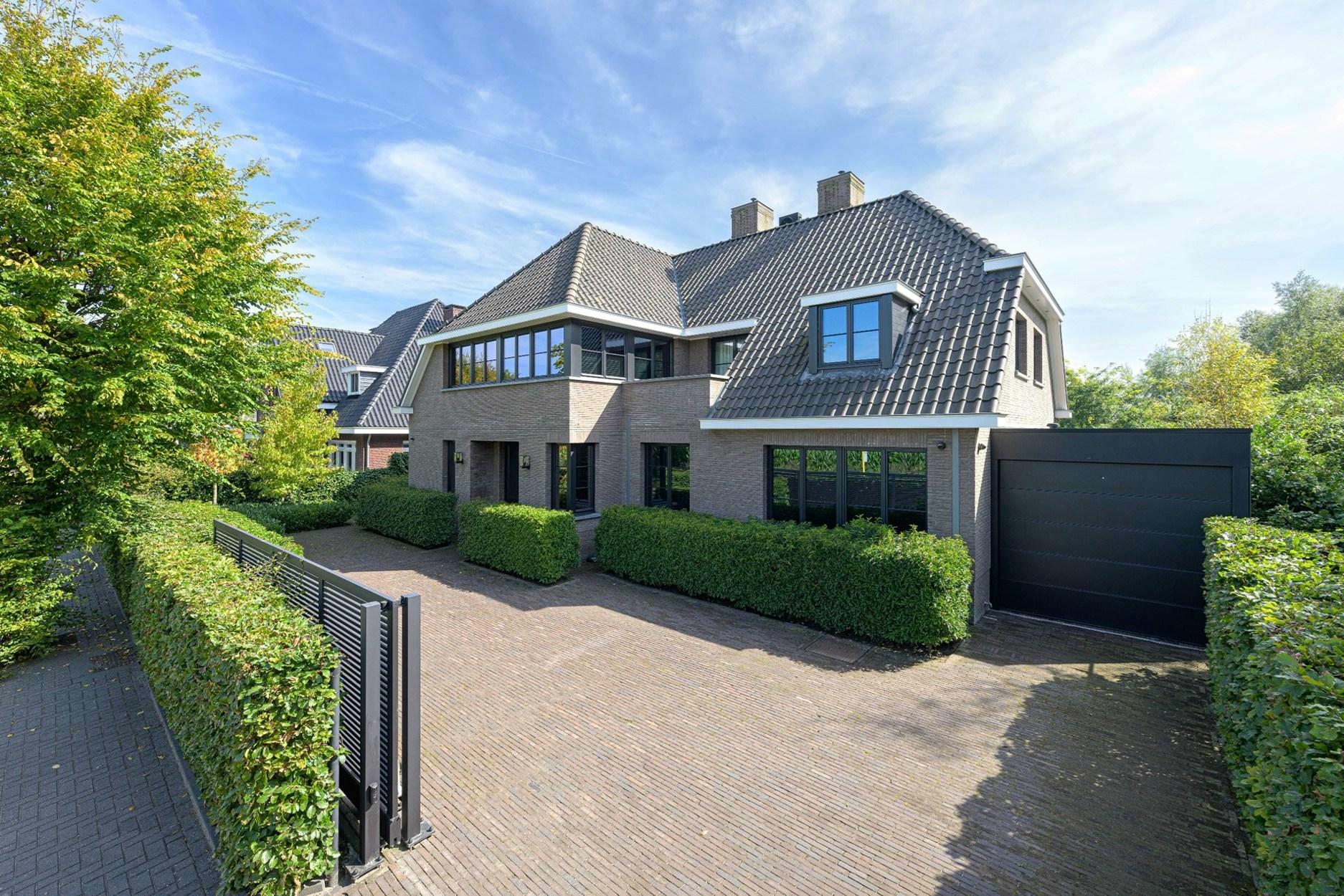 Luxueuze villa nabij Nederlandse grens op 1.451 m² te Meersel-Dreef 