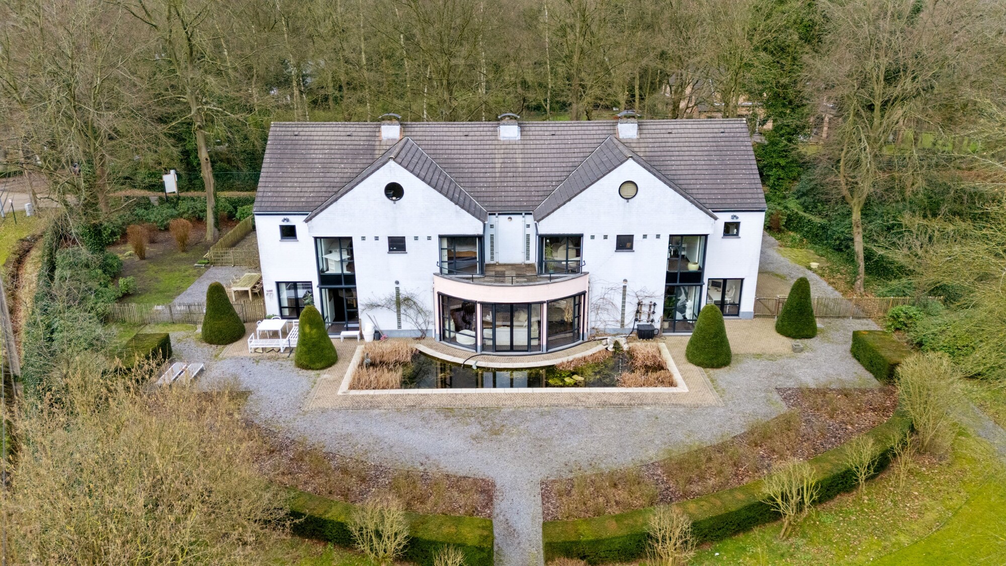 Ruime en strakke villa nabij Peerdsbos. 3 Delen, Co-wonen - vrijberoep mogelijk.