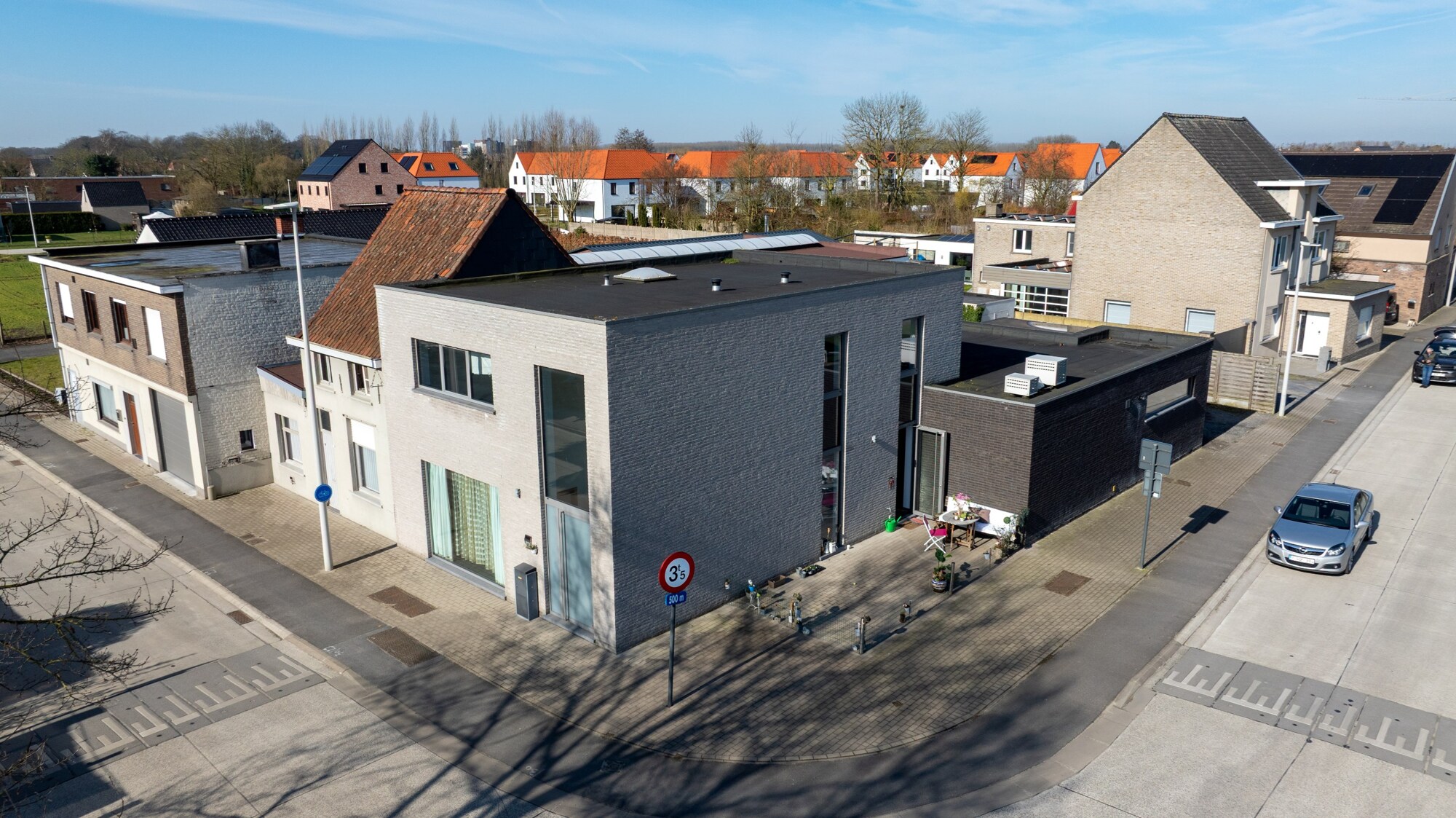 Ruime, moderne hoekwoning in rustige buurt van Astene