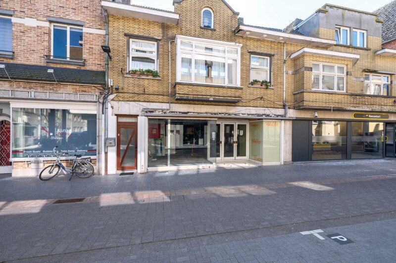Commerciële winkel te Bree