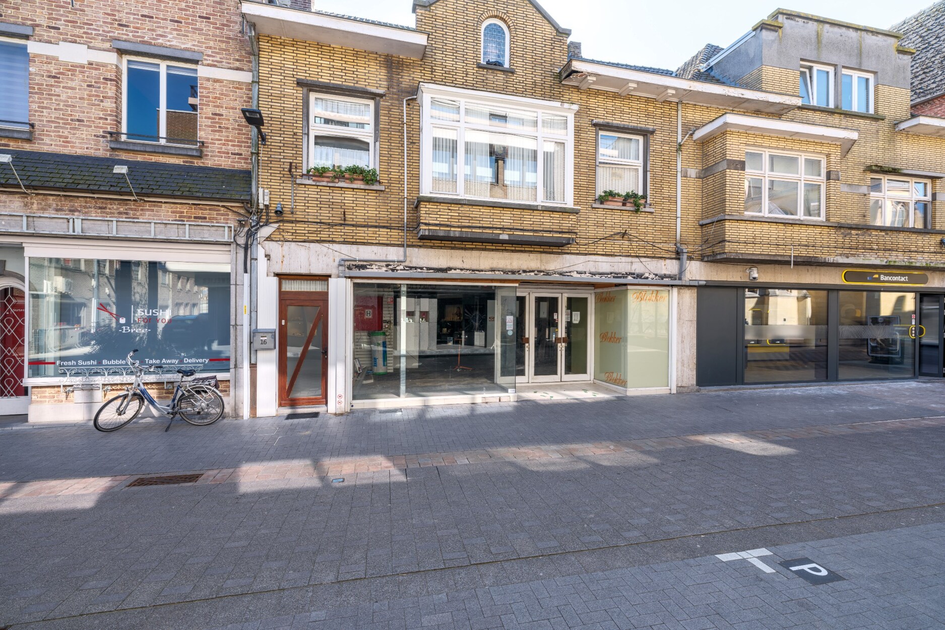 Ideaal gelegen handelspand van 667m² gelegen op een toplocatie in Bree.