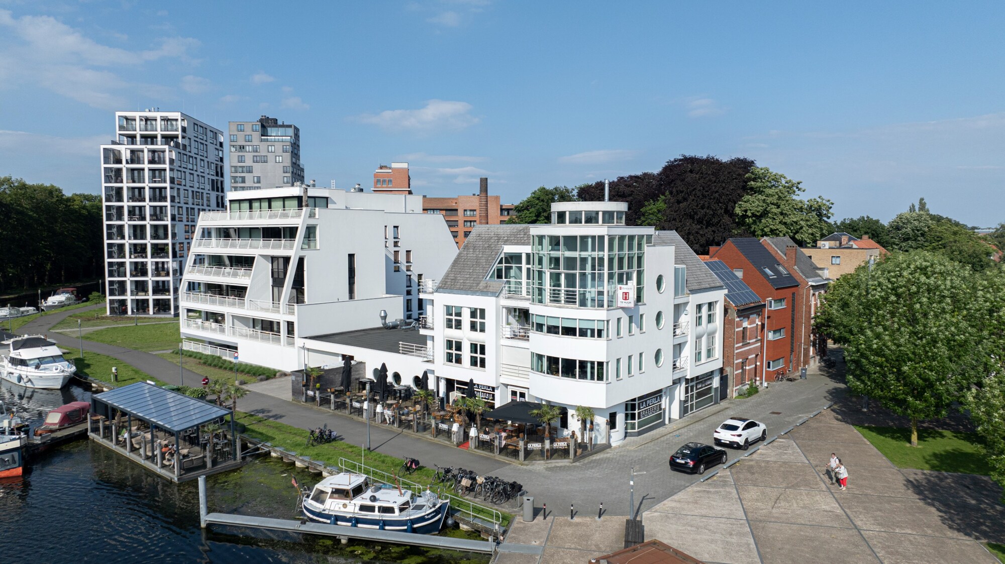 Penthouse van 300 m² met diverse terrassen op toplocatie met fantastisch uitzicht over het kanaal