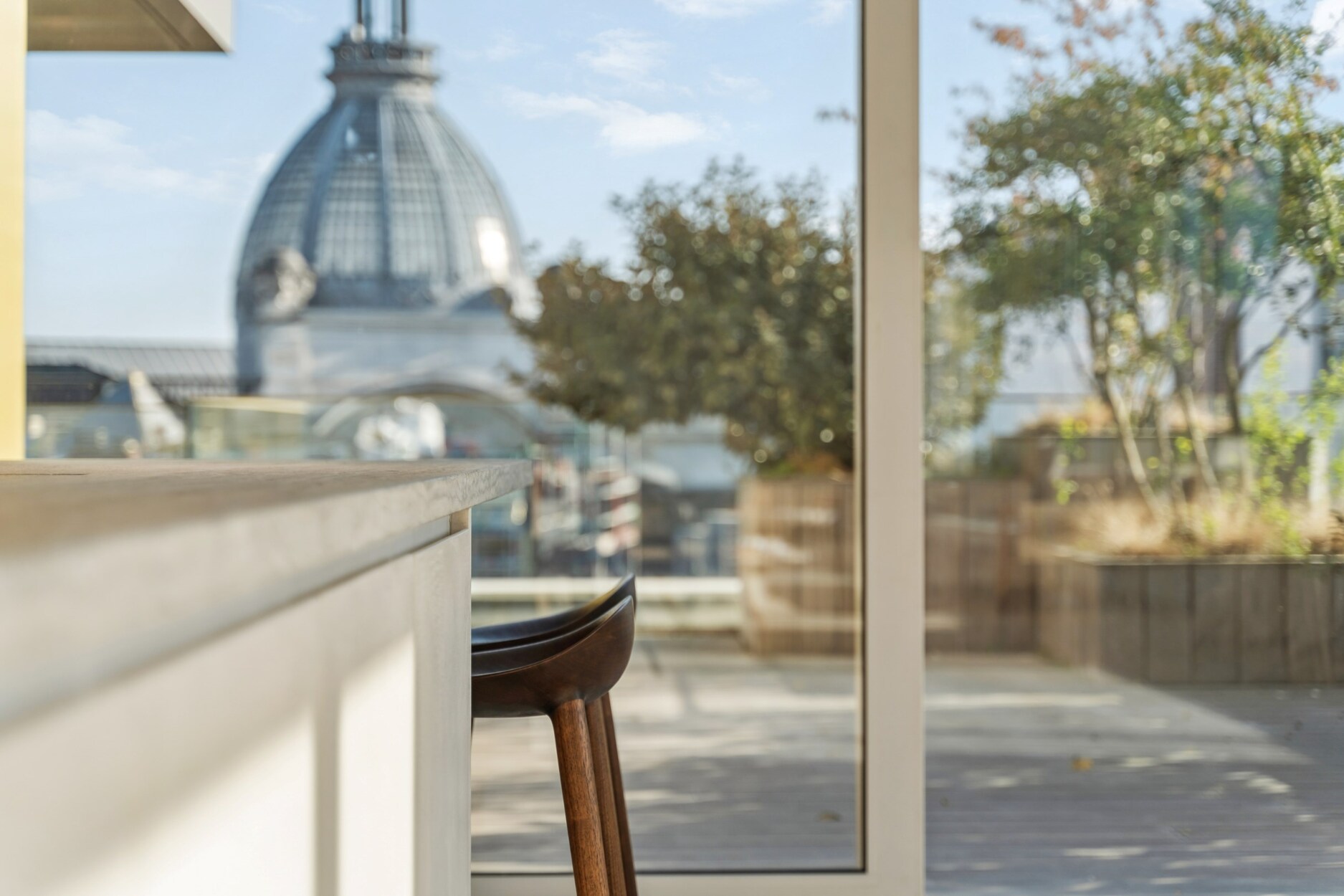 Nieuw penthouse te Antwerpen met internationale allure en dakterras van ca. 60m²