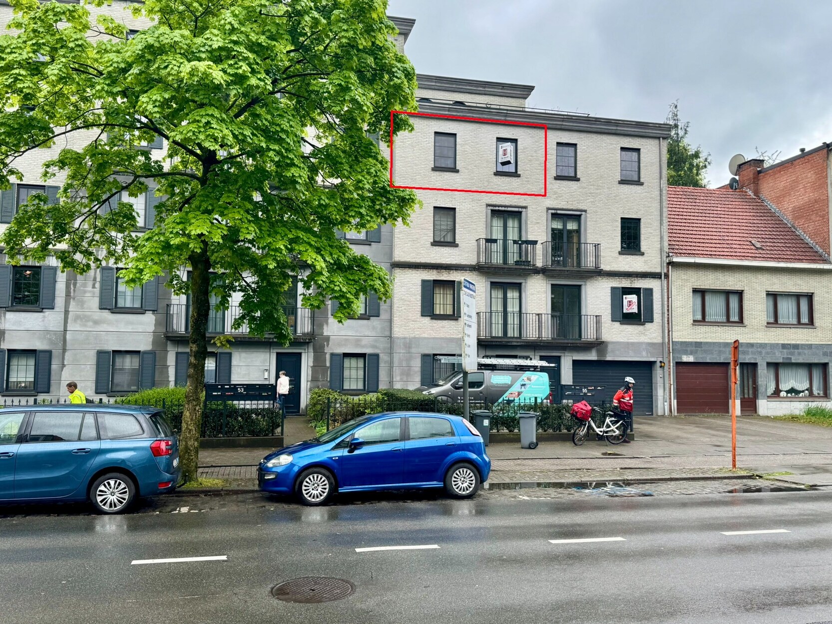 Zeer goed onderhouden appartement met 2 slaapkamers en autostaanplaats