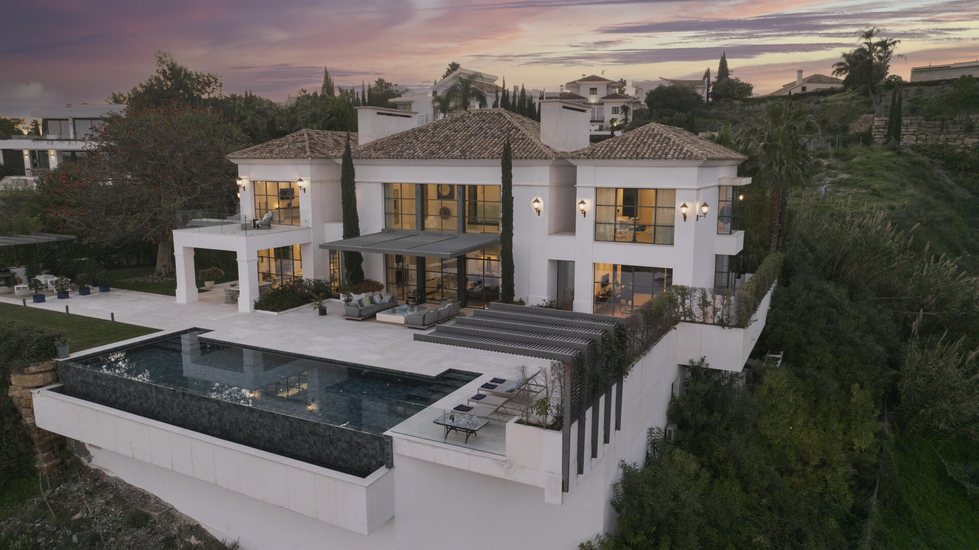 Exclusieve villa in Los Flamingos met prachtig uitzicht op zee