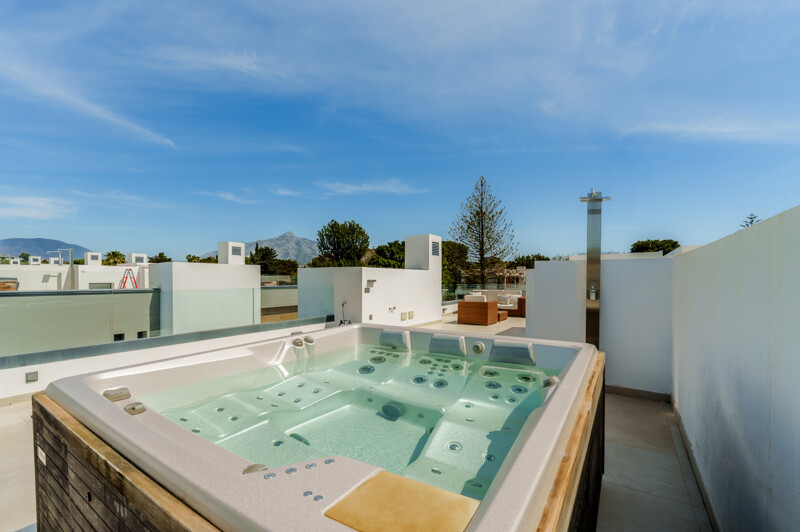 Semi Detached Villa te Marbella