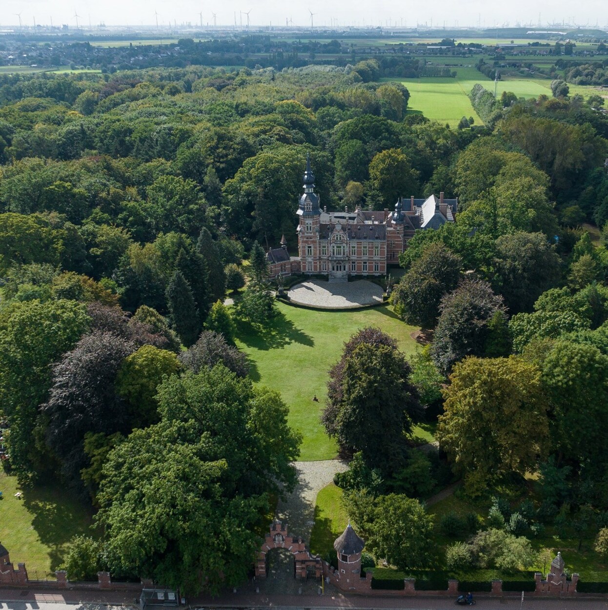 Ruim kasteelappartement in een uniek parkdomein!