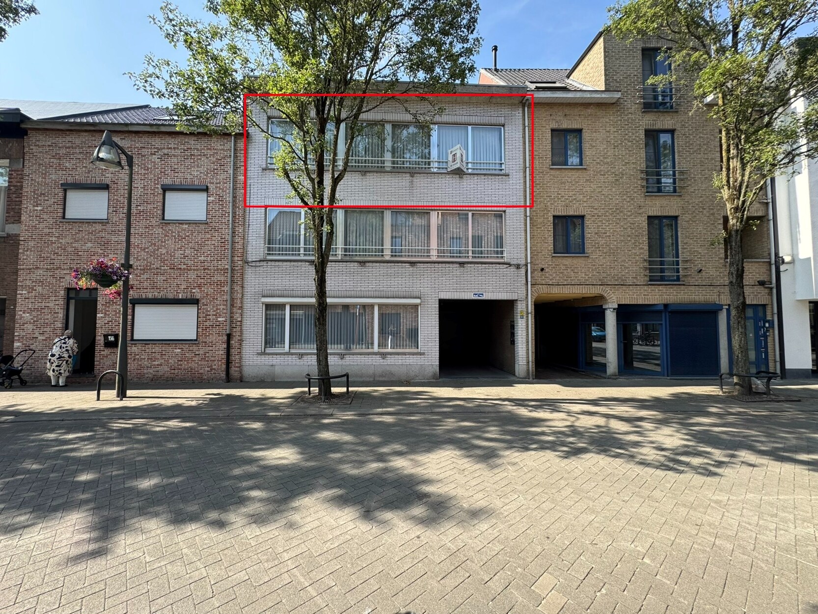Gerenoveerd 3-slaapkamer appartement met garagebox in centrum Turnhout