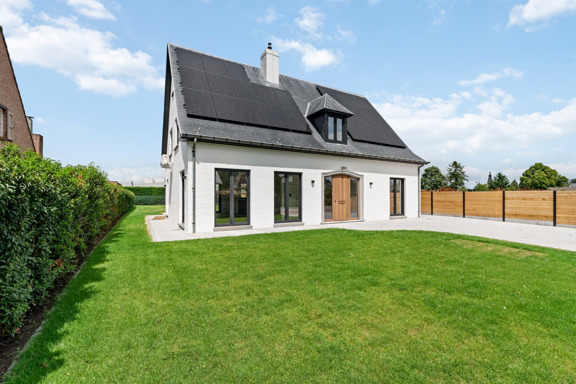 Zeer energiezuinige villa op 968 m² nabij het centrum van Hoogstraten