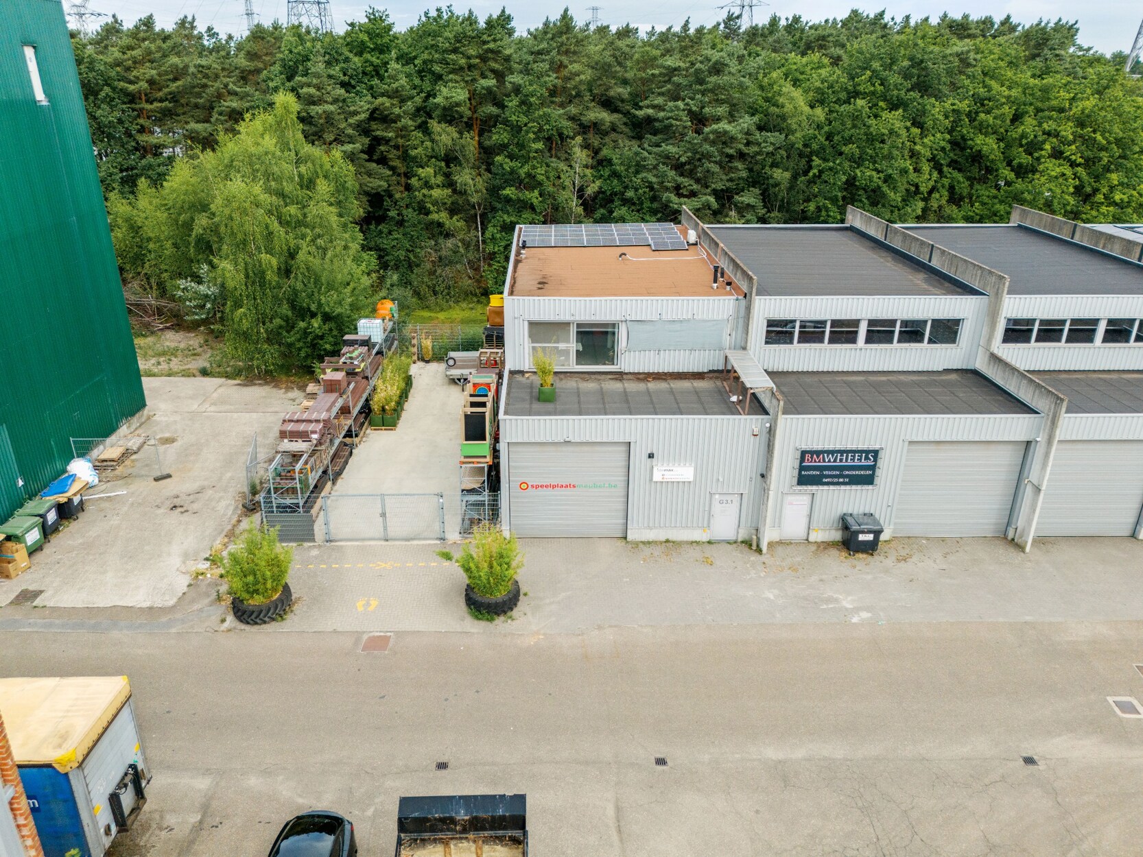 TE KOOP: KMO UNIT met Kantoor en buitenopslag