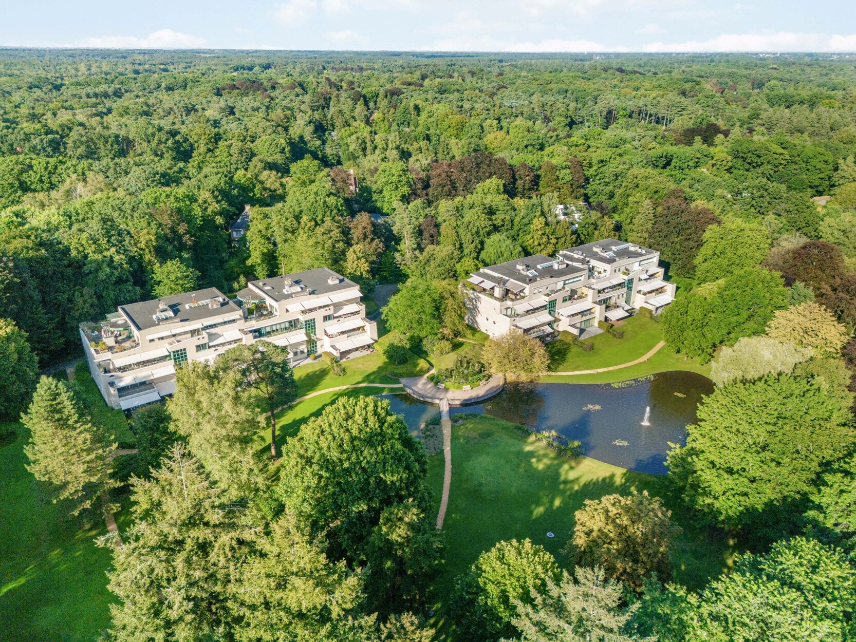 Exclusief appartement te koop in Residentie “De Dennen” met 3 slaapkamers en 2 badkamers