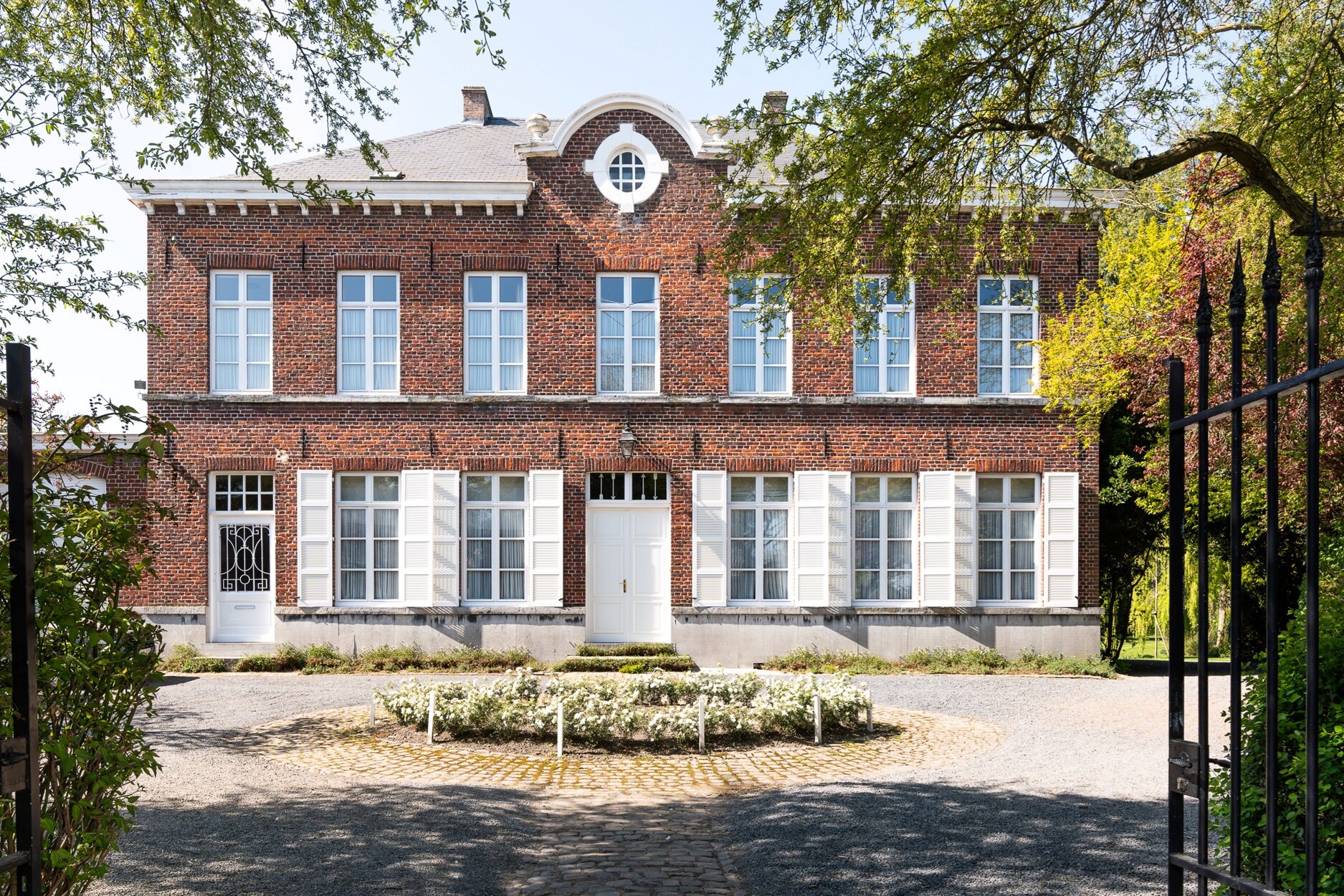 Doornik (Celles) - Landhuis in een ± 2,5 ha privépark