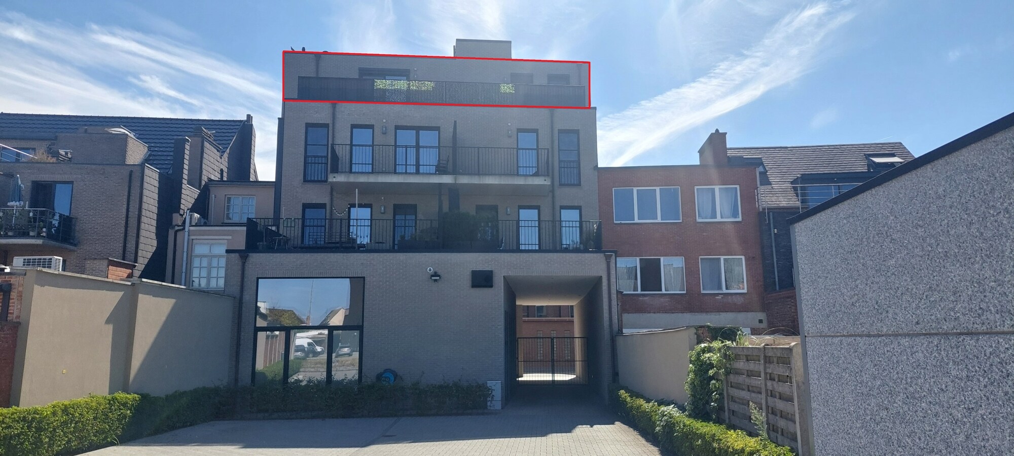 Penthouse met 2 terrassen, 2 slaapkamers en parkeerplaats