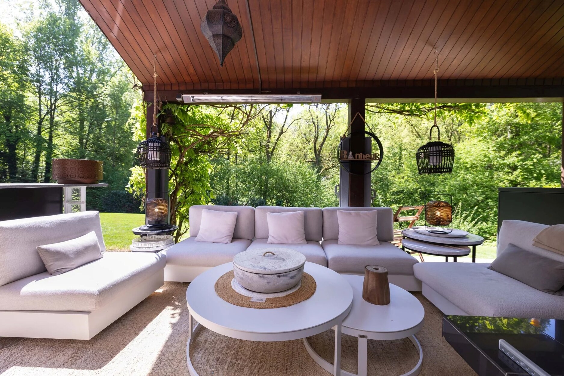 Hautmontbos - Gerenoveerde villa met een apart kantoor/appartement van 100m2.