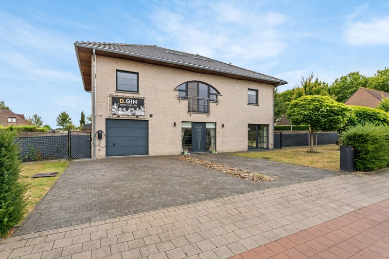 Villa te Machelen