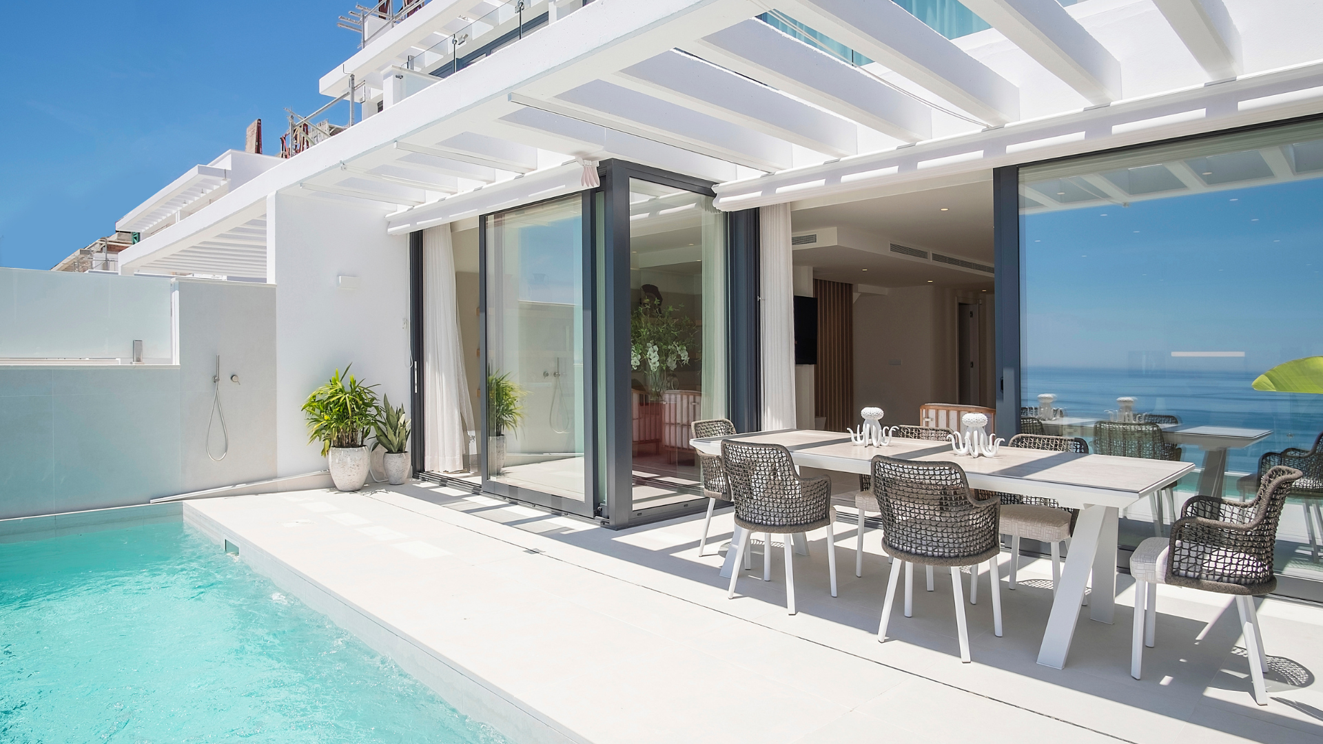 Fascinerende villa met conciërge en strandclub