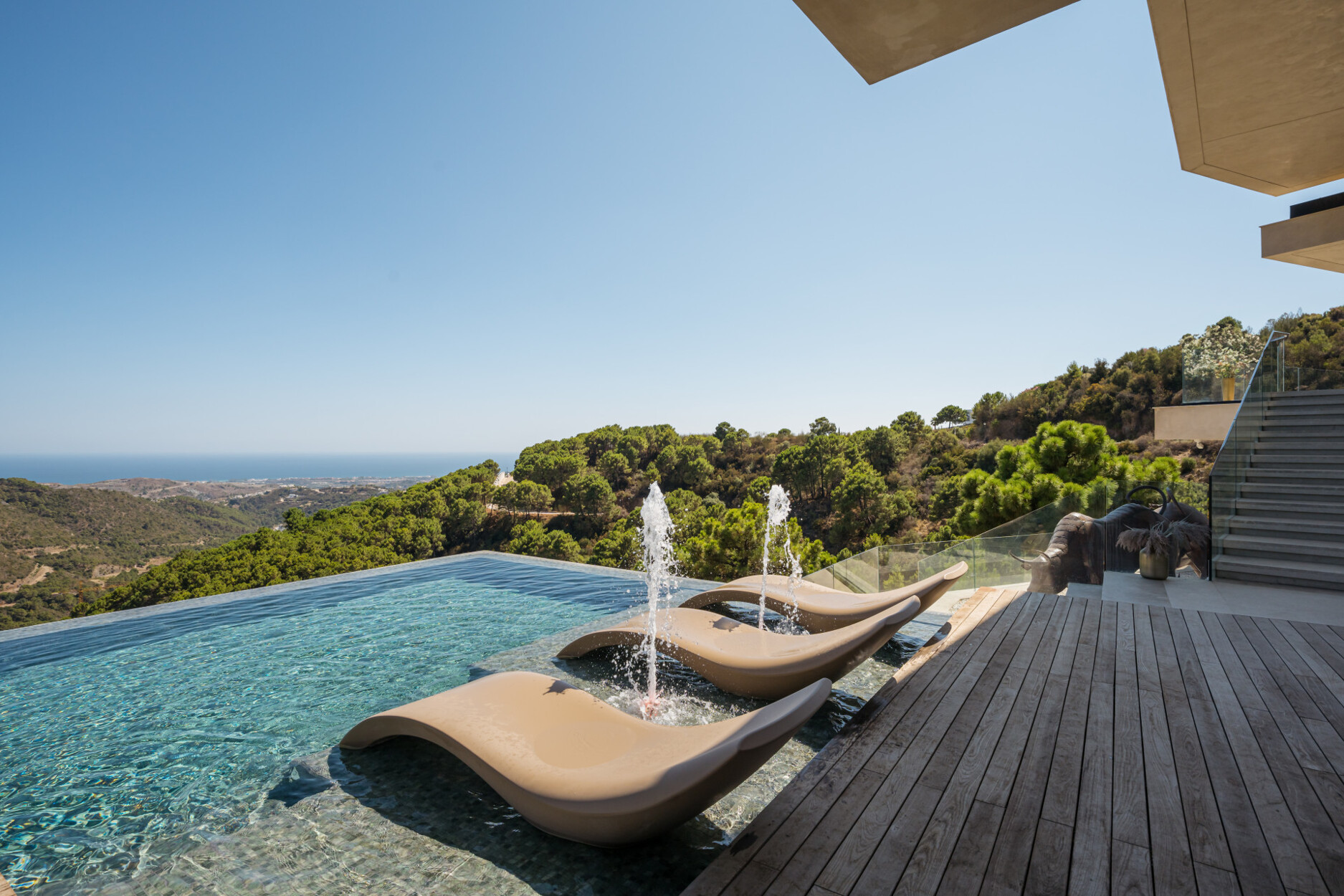 Luxe eco-vriendelijke villa met uitzicht op zee in Benahavis