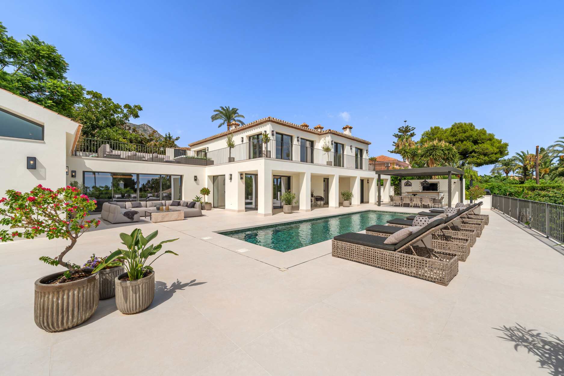 Prachtige volledig gerenoveerde villa in Rocío de Nagüeles, Golden Mile, Marbella