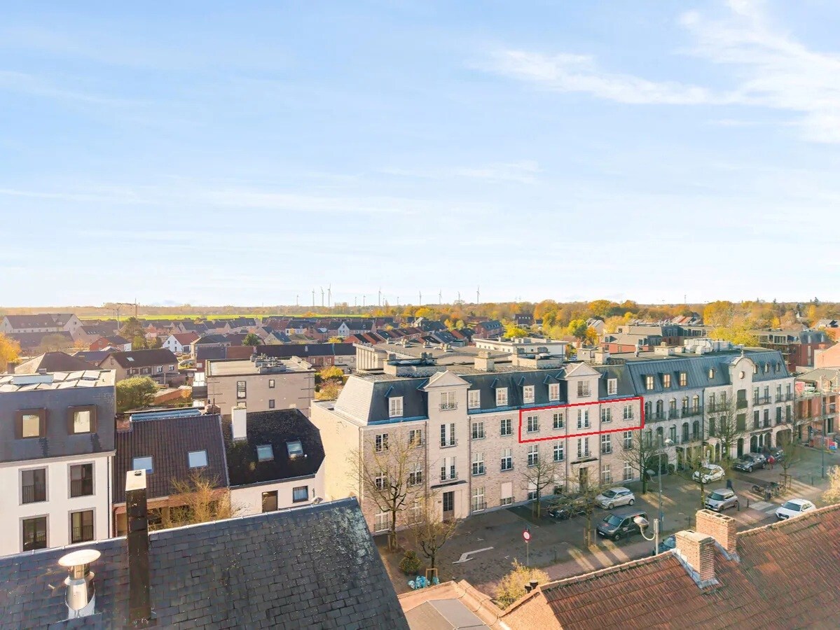 Ruim appartement van 208 m² met 3 slaapkamers en 2 staanplaatsen in centrum Oud-Turnhout