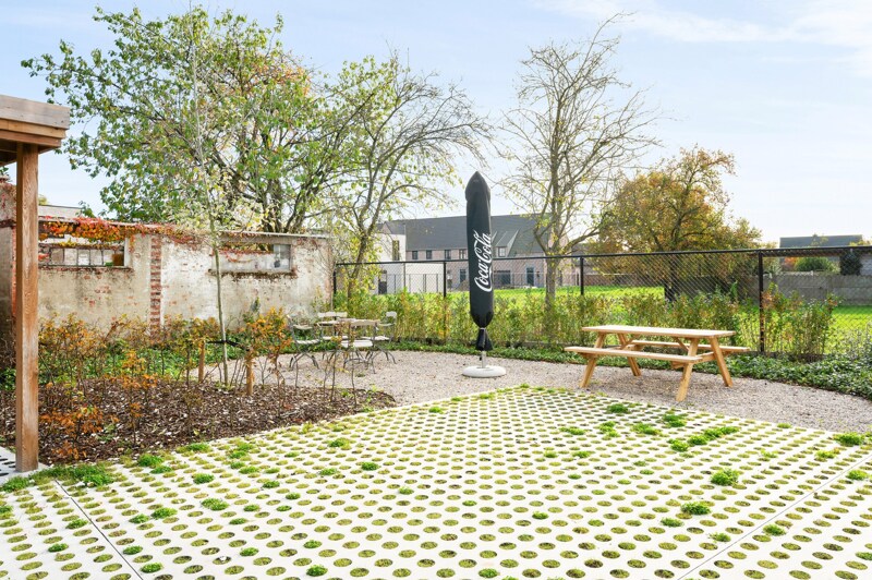 Benedenwoning te Oosteeklo