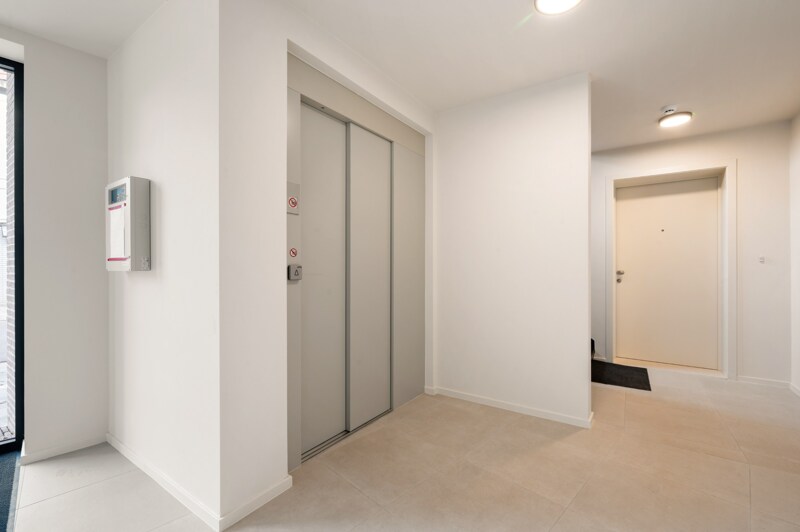 Benedenwoning te Oosteeklo