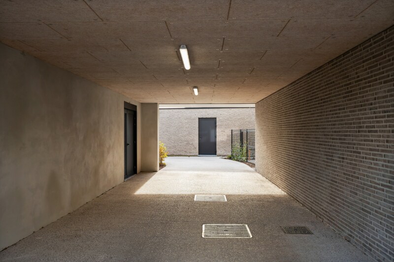 Benedenwoning te Oosteeklo