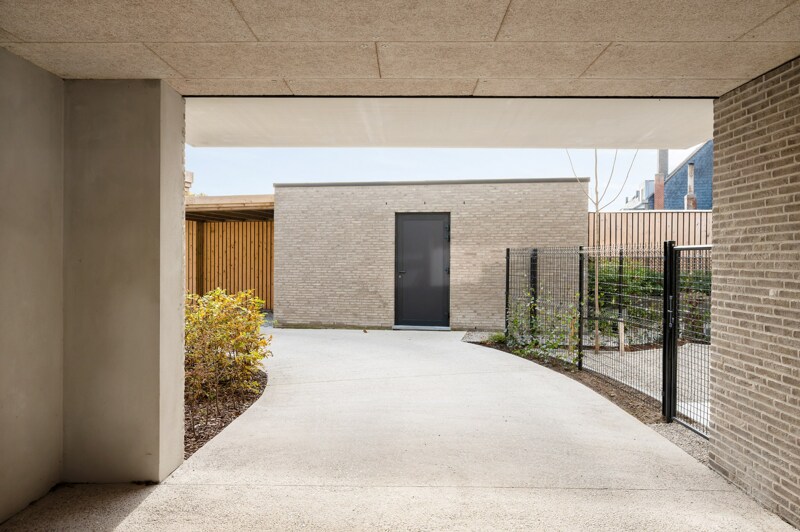 Benedenwoning te Oosteeklo