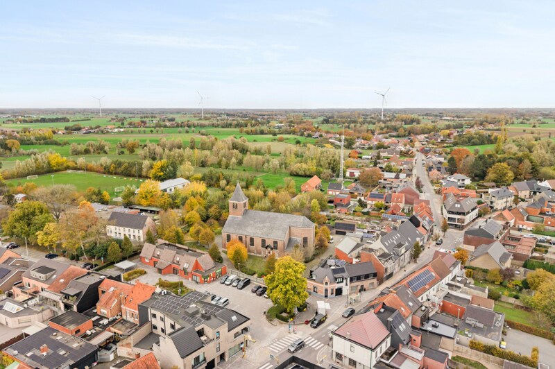 Benedenwoning te Oosteeklo