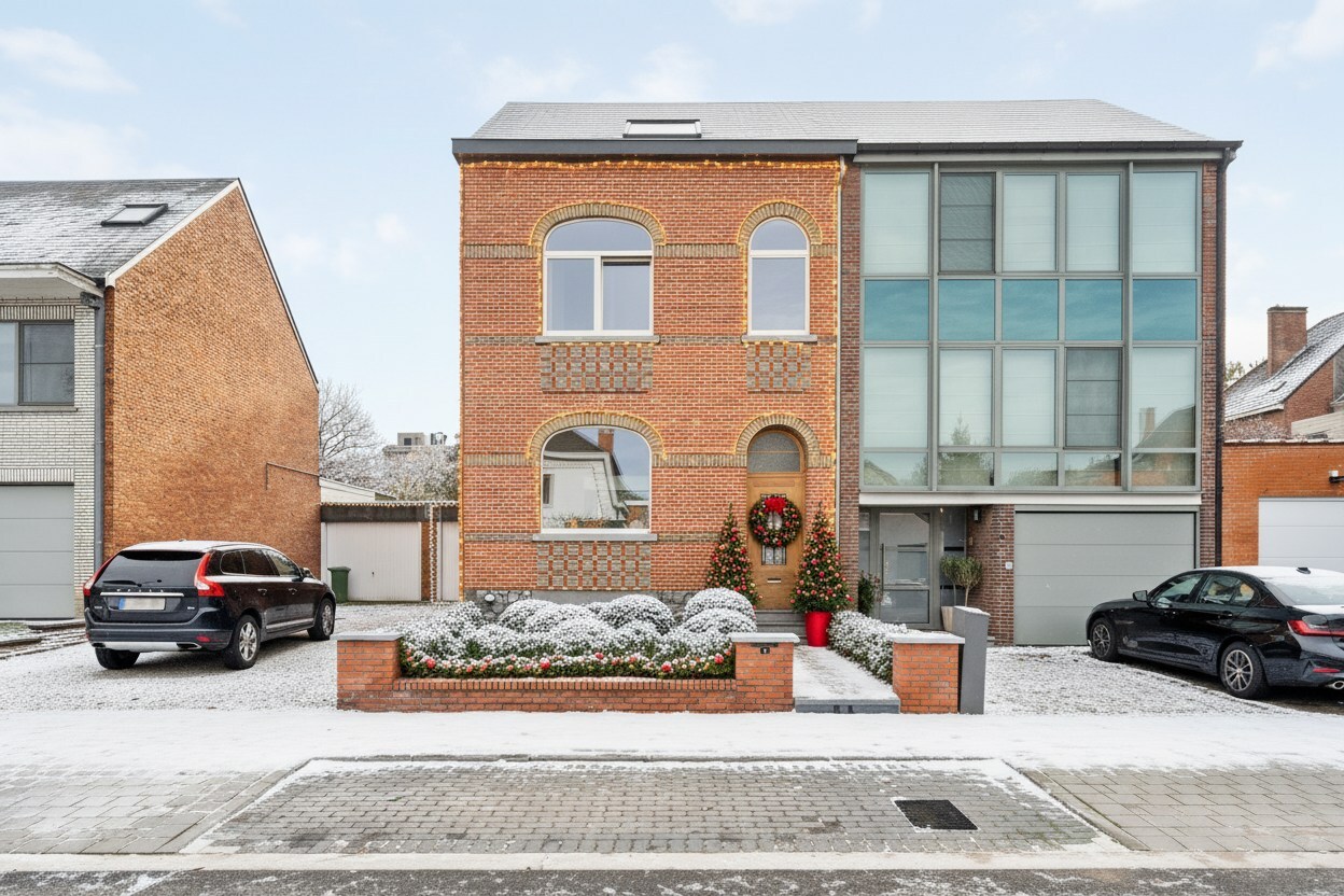 Karaktervolle en energiezuinige stadswoning met moderne ziel in hartje Hasselt.
