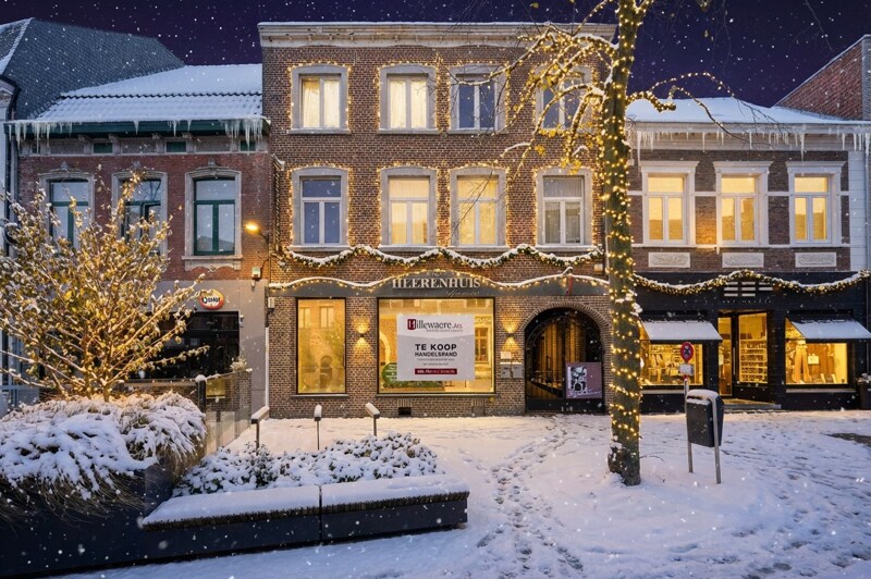 Commerciële winkel te Bree