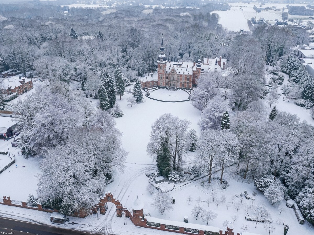 Ruim kasteelappartement in een uniek parkdomein!