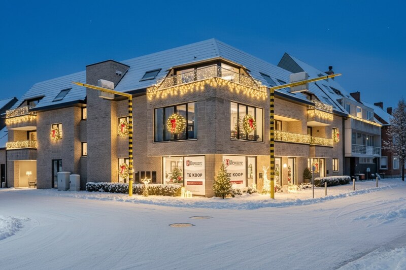 Commercieel kantoor te Oosteeklo