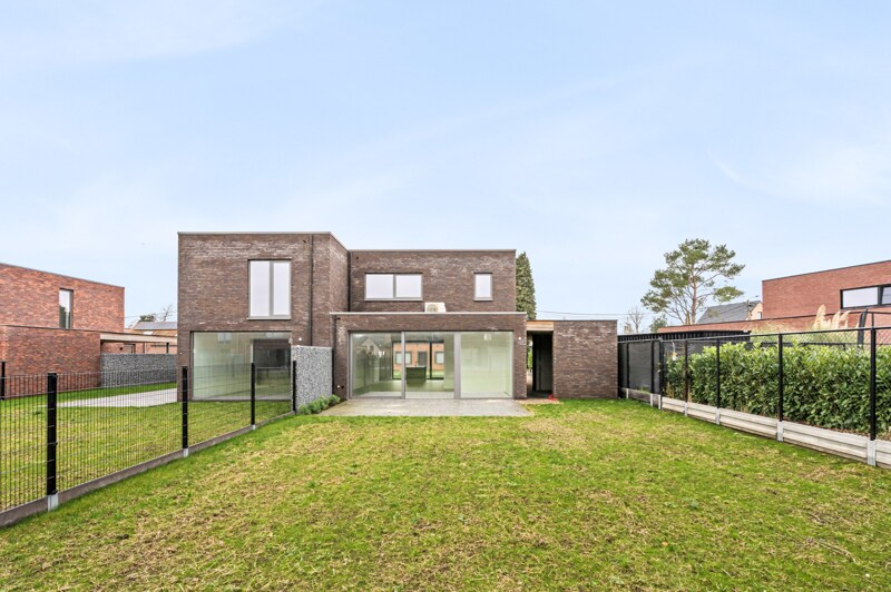 Architectenwoning te Balen