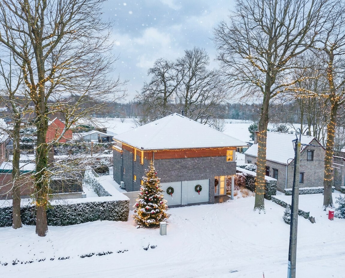 Instapklare, energiezuinige open bebouwing op topligging in Hasselt