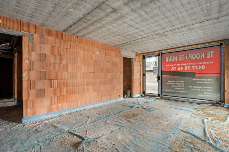 Commercieel kantoor te Oosteeklo