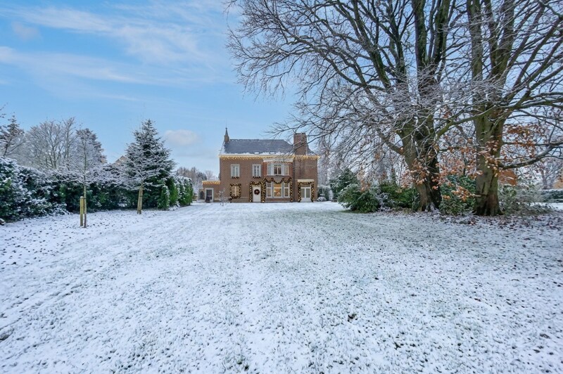 Herenhuis te Saint-Georges-sur-Meuse