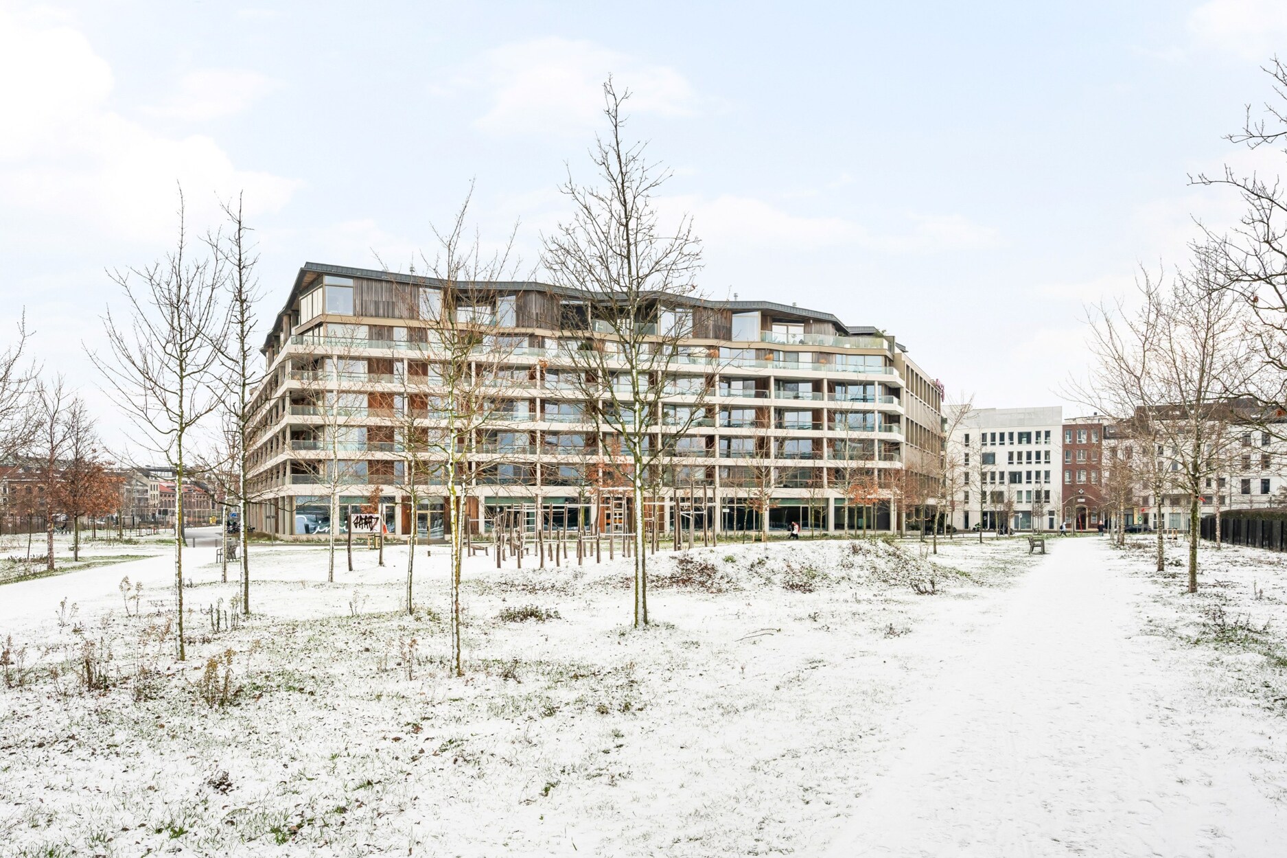 Licht appartement met 2 slaapkamers en terras op het zuiden in Antwerpen Zuid