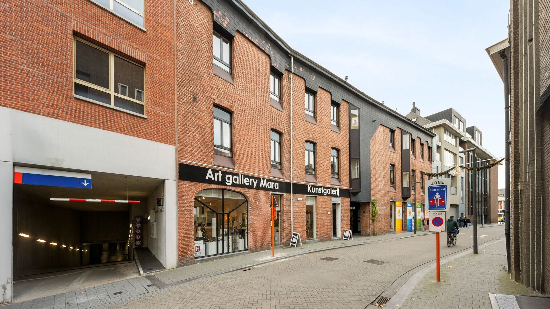 Appartement met 3 slaapkamers, 2 terrassen en garagebox - (optioneel) 