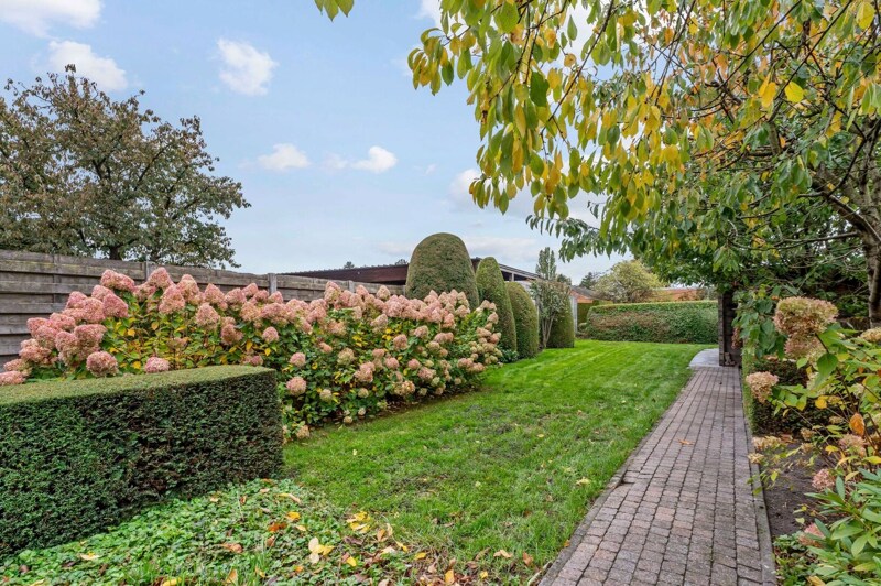 Appartementsgebouw te Weelde