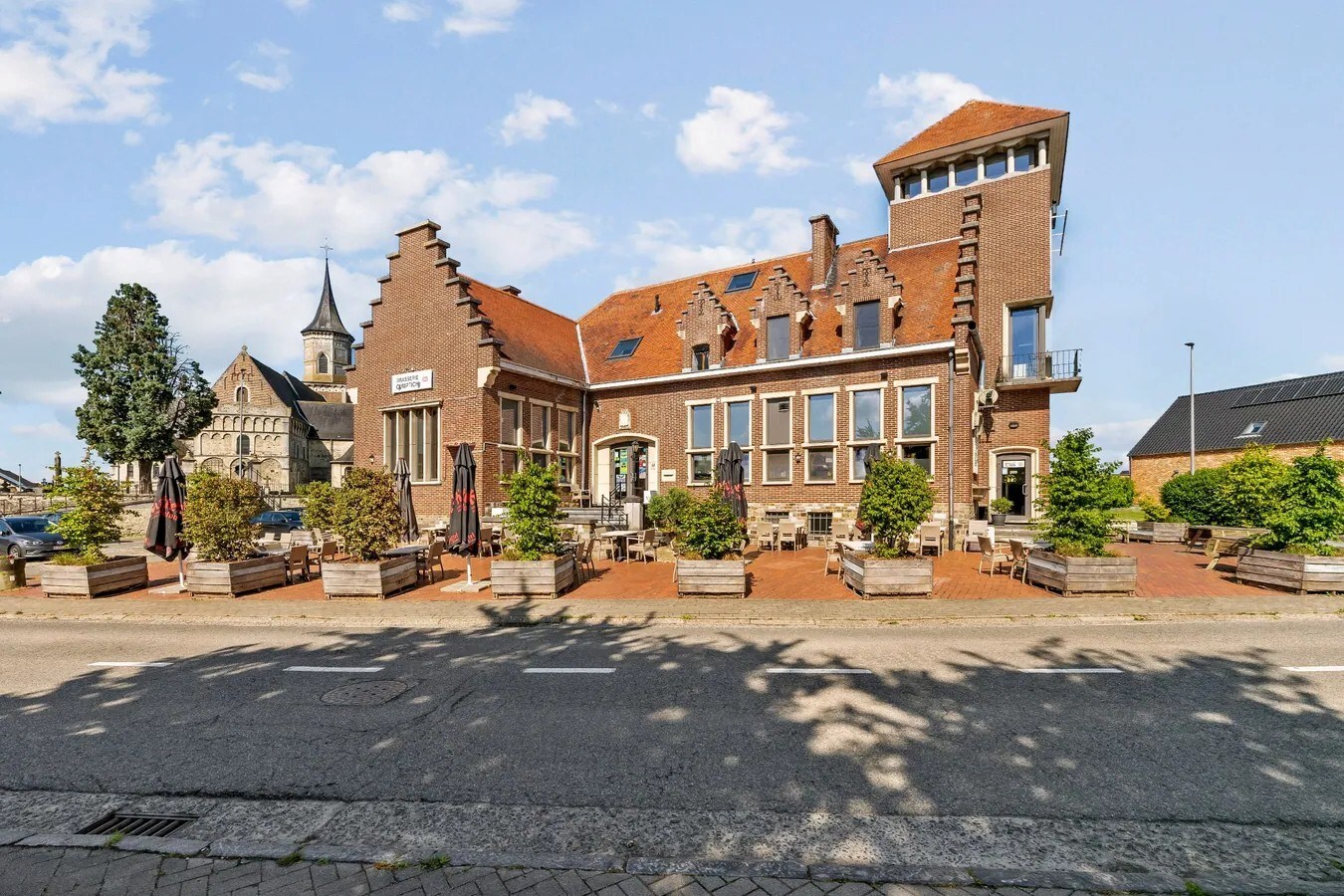 Gunstig gelegen 3 slaapkamersappartement in het Oud-Gemeentehuis van Kumtich