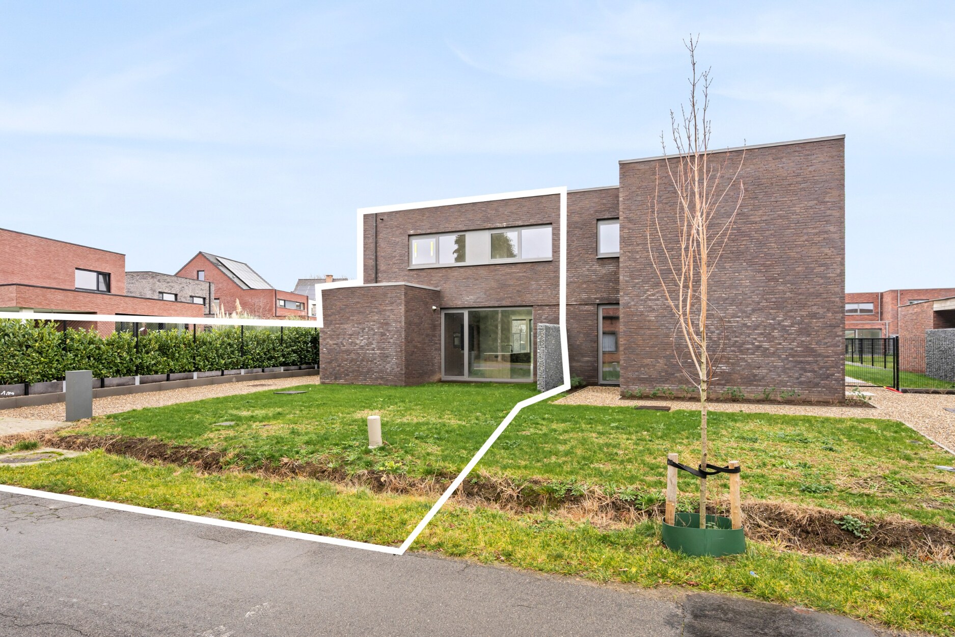 Energiezuinige halfopen gezinswoning op ca. 449 m² te Balen