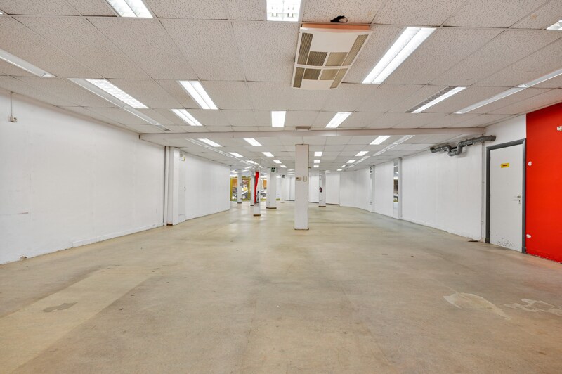 Commerciële winkel te Lommel