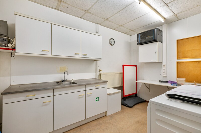 Commerciële winkel te Lommel