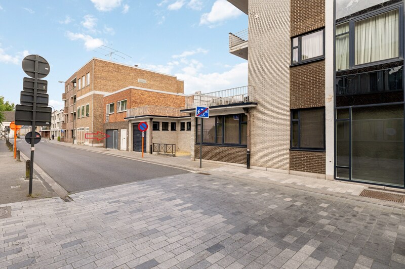 Commerciële winkel te Lommel