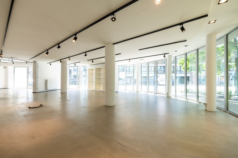 Commerciële winkel te Brasschaat